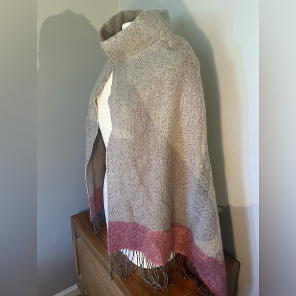 Turtle neck scarf wrap - Picture 7 of 8